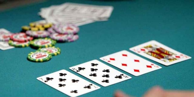 Sử dụng cách Semi Bluff trong Poker như thế nào